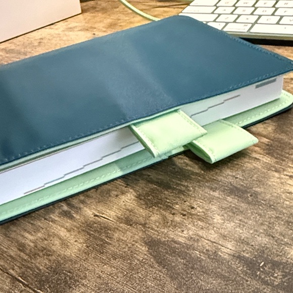 Hobonichi Cousin 2026 [English] with Ivy Forest Cover and 2026 Pen - Picture 7 of 8